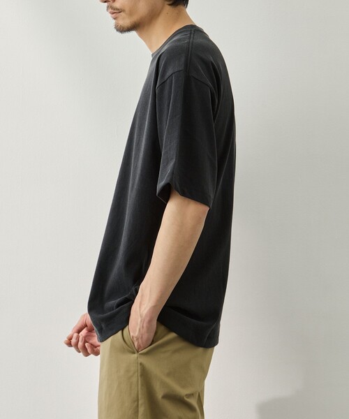 ATON(エイトン)の「【ATON/エイトン】AGING FRESCA PLATE LOOSE FIT T-SHIRT(Tシャツ/カットソー・メンズ・ダークグレー・4/6)」の3枚目の写真