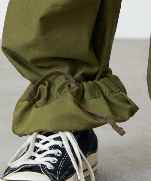 EDWIN(エドウィン)の「ヴィンテージ カーゴパンツ(カーゴパンツ・メンズ・オリーブ/ブラック・LARGE/MEDIUM/SMALL)」の3枚目の写真