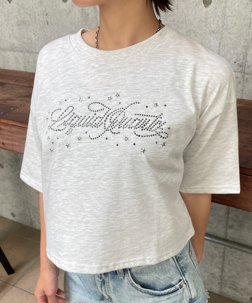 ROGER AND RAW(ロジャーアンドロウ)の「ラインストーンロゴ クロップドTシャツ(Tシャツ/カットソー・レディース・ホワイト/チャコールグレー/霜降りグレー・FREE)」の5枚目の写真