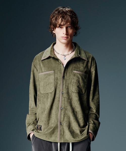 glamb(グラム)の「Velour Pajamas Shirt / ベロアパジャマシャツ(シャツ/ブラウス・メンズ・ブラック/カーキ・S/M/L)」の2枚目の写真