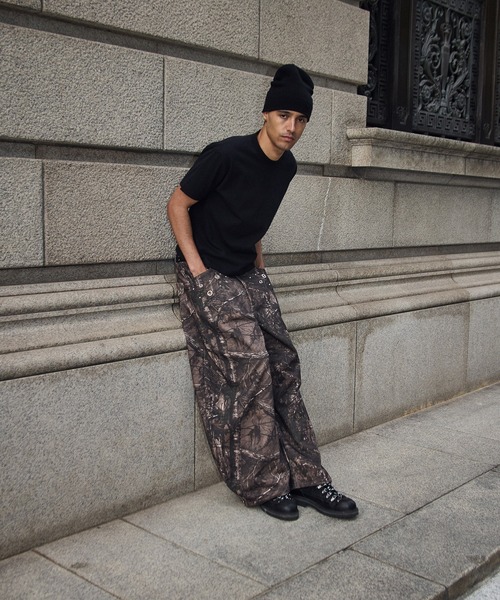 kutir(クティール)の「EYELET STUDS DESIGN SWEAT CURVE PANTS/ハトメスタッズデザインスウェットカーブパンツ(スウェットパンツ・メンズ・杢グレー/ブラウン/ブラック・SMALL/MEDIUM/LARGE)」の7枚目の写真