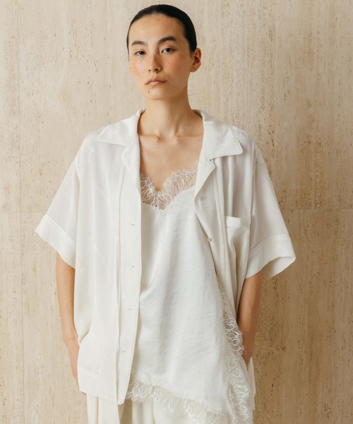 CREDONA（クレドナ）の「SATIN JQ SHIRTS/サテンジャガードシャツ（シャツ/ブラウス・レディース・アイボリー/ブラウン・FREE）」の2枚目の写真