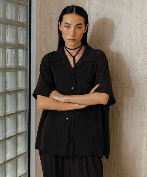 CREDONA（クレドナ）の「SATIN JQ SHIRTS/サテンジャガードシャツ（シャツ/ブラウス・レディース・アイボリー/ブラウン・FREE）」の12枚目の写真