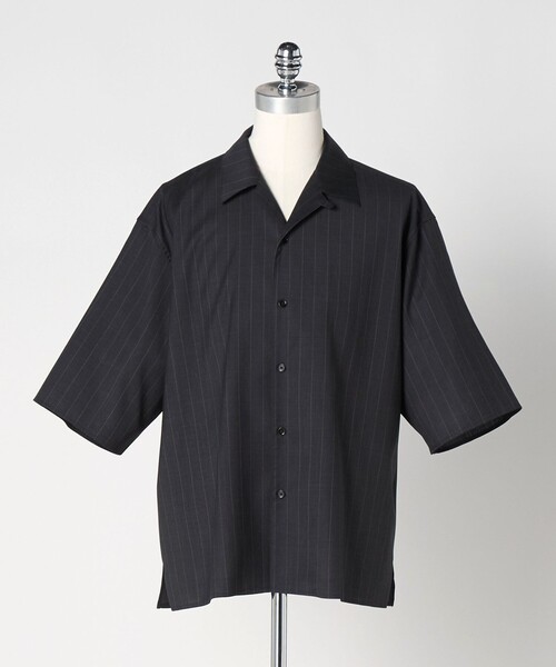 LOEFF(ロエフ)の「<LOEFF>トロピカルウール ショートスリーブ シャツ ピンストライプ MENS(シャツ/ブラウス・メンズ・ダークグレー・2/1)」の1枚目の写真
