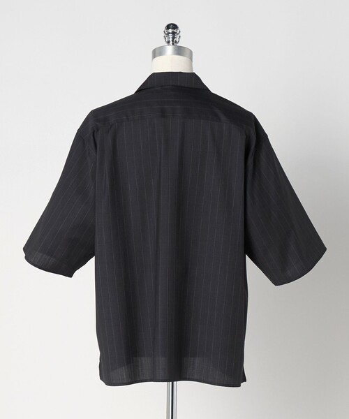 LOEFF(ロエフ)の「<LOEFF>トロピカルウール ショートスリーブ シャツ ピンストライプ MENS(シャツ/ブラウス・メンズ・ダークグレー・2/1)」の2枚目の写真