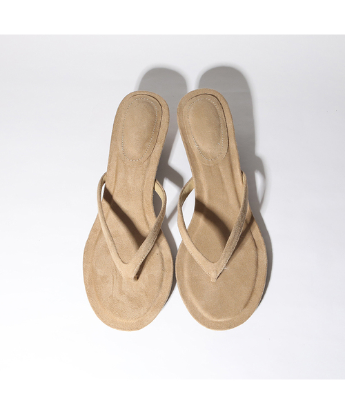 APTO(アプト)の「セニア セニア ミュール AISS004(サンダル・レディース・ブラック/Beige・23cm/23.5cm/24.5cm/25cm/24cm)」の2枚目の写真