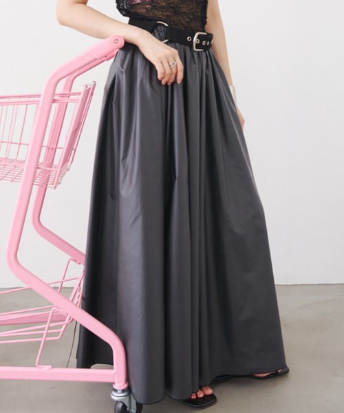 SOEMIN(ソミン)の「Long flared skirt/ロングフレアスカート(スカート・レディース・ブラック/カーキ・FREE)」の22枚目の写真