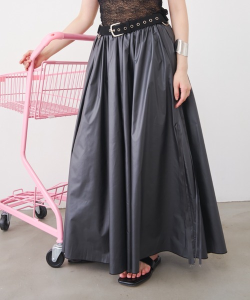 SOEMIN(ソミン)の「Long flared skirt/ロングフレアスカート(スカート・レディース・ブラック/カーキ・FREE)」の21枚目の写真