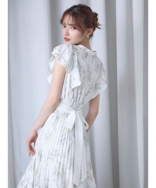 dazzlin(ダズリン)の「ストライプフラワーワンピース(ワンピース・レディース・アイボリー/ブルー/ピンク・SMALL/MEDIUM)」の7枚目の写真