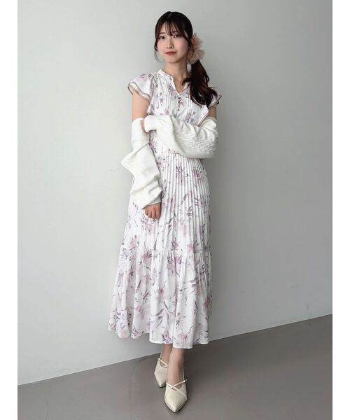dazzlin(ダズリン)の「ストライプフラワーワンピース(ワンピース・レディース・アイボリー/ブルー/ピンク・SMALL/MEDIUM)」の21枚目の写真
