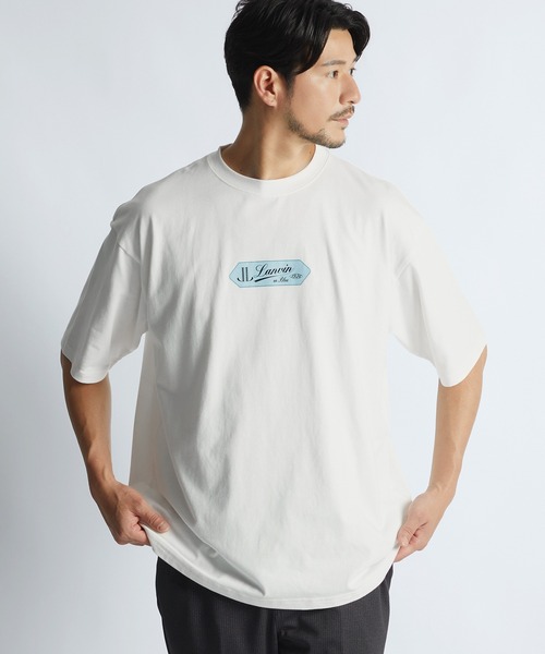 LANVIN en Bleu(ランバンオンブルー)の「”100th Anniversary" ネームタグ Tシャツ(Tシャツ/カットソー・メンズ・ホワイト/ミント・52/50/48/46)」の1枚目の写真
