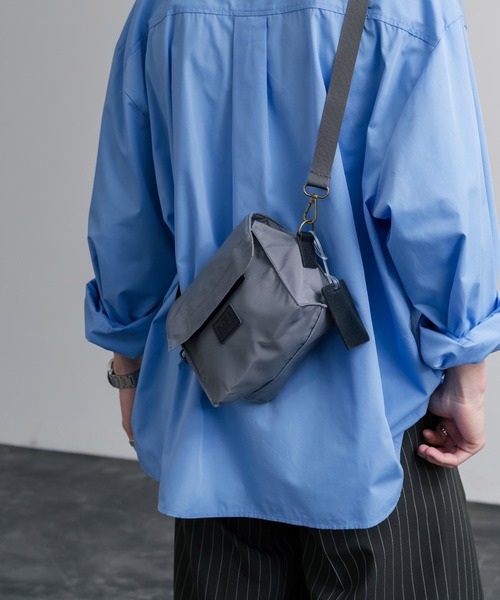 MEI(メイ)の「MEI メイ MINI SHOULDER ミニショルダーフラップバッグ(ショルダーバッグ・メンズ・ブラック・FREE)」の10枚目の写真
