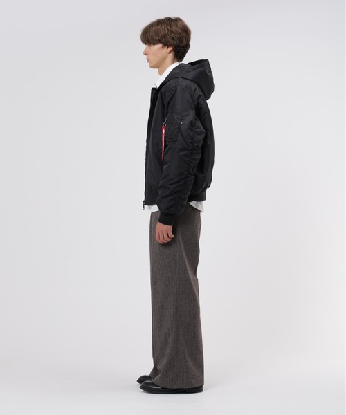 Alpha Industries（アルファインダストリーズ）の「Alpha Industries/アルファインダストリーズ/OXFORD MA-1 HOODED RELAXED FIT FLIGHT JACKET/オックスフォードMA-1 フーデッドリラックスフィット フライトジャケット（MA-1・メンズ・ブラック/オリーブ/インディゴブルー・S/M/L/2XL/XL）」の5枚目の写真