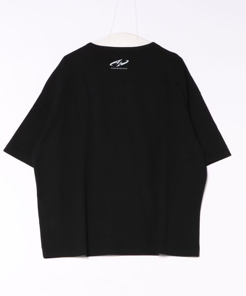Sakka(サッカ)の「【初音ミク × UNDER GROUND コラボ ビッグシルエットTEE】(Tシャツ/カットソー・メンズ・ブラック/ホワイト・LARGE/MEDIUM)」の3枚目の写真