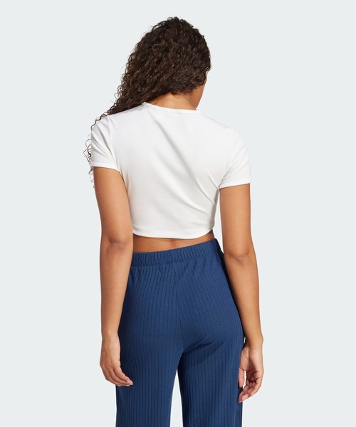 adidas(アディダス)の「エッセンシャルズ リブ Tシャツ / アディダスオリジナルス adidas Originals(Tシャツ/カットソー・レディース・ホワイト系その他・XX-LARGE/LARGE/MEDIUM/SMALL/X-LARGE/X-SMALL)」の4枚目の写真