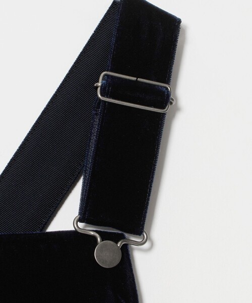 UNITED ARROWS(ユナイテッドアローズ)の「ベルベット サロペット スカート(サロペット/オーバーオール・レディース・ネイビー/ブラック・38/36)」の16枚目の写真