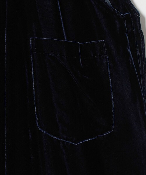 UNITED ARROWS(ユナイテッドアローズ)の「ベルベット サロペット スカート(サロペット/オーバーオール・レディース・ネイビー/ブラック・38/36)」の18枚目の写真