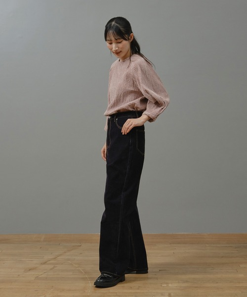 Nunc.(ヌンク)の「フロッキーストレートデニムパンツ(デニムパンツ・レディース・ブラック/ネイビー/サックスブルー・38)」の16枚目の写真