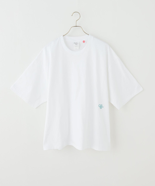 COTTON RESEARCH CLUB(コットンリサーチクラブ)の「別注【COTTON RESEARCH CLUB】OVER FIT TEE(Tシャツ/カットソー・レディース・チャコールグレー/ホワイト/ネイビー・FREE)」の2枚目の写真