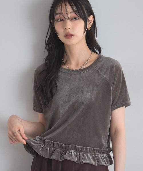 &. NOSTALGIA(アンドドットノスタルジア)の「シアーフロッキー裾フリルTシャツ(Tシャツ/カットソー・レディース・オフホワイト/グレー・FREE)」の2枚目の写真