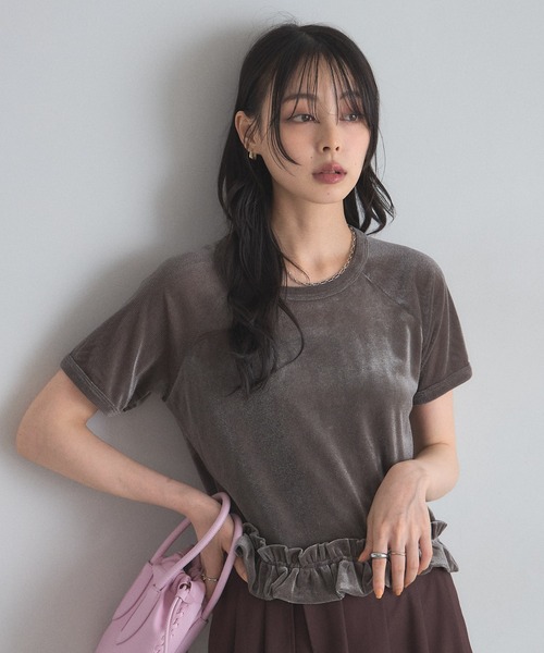 &. NOSTALGIA(アンドドットノスタルジア)の「シアーフロッキー裾フリルTシャツ(Tシャツ/カットソー・レディース・オフホワイト/グレー・FREE)」の16枚目の写真