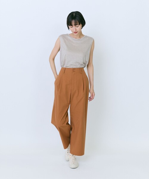 LOISIR(ロワズィール)の「コットンツイルテーパードパンツ(その他パンツ・レディース・キャメル/ネイビー・36/38/40)」の4枚目の写真