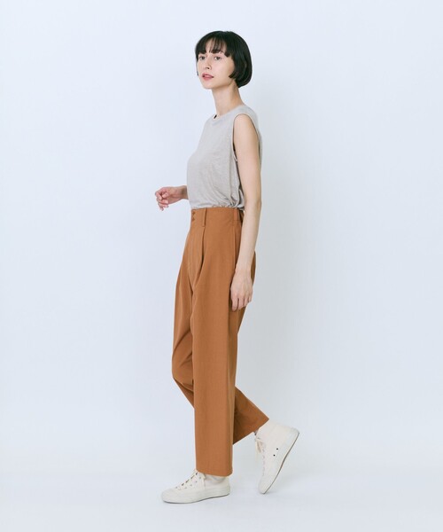LOISIR(ロワズィール)の「コットンツイルテーパードパンツ(その他パンツ・レディース・キャメル/ネイビー・36/38/40)」の5枚目の写真
