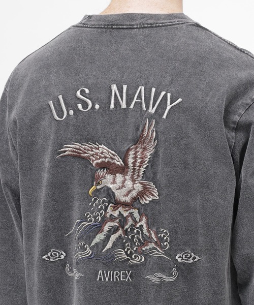 AVIREX（アヴィレックス）の「《NAVAL COLLECTION》SOUVENIR EMBROIDERY LONG SLEEVE T-SHIRT / スーベニア 刺しゅう; 長袖Tシャツ / AVIREX / アヴィレックス（Tシャツ/カットソー・メンズ・オフホワイト/チャコール・X-LARGE/XX-LARGE/LARGE）」の9枚目の写真