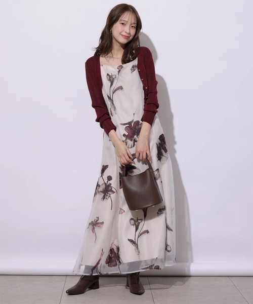 Mystrada(マイストラーダ)の「ミュートフローラキャミワンピース(ワンピース・レディース・チャコールグレー/ピンクベージュ/オフホワイト・38/36)」の3枚目の写真
