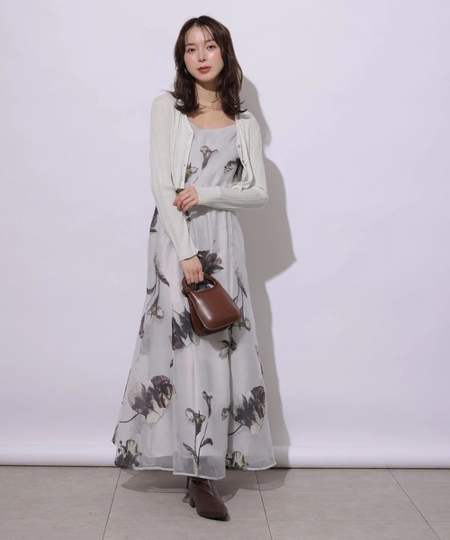 Mystrada(マイストラーダ)の「ミュートフローラキャミワンピース(ワンピース・レディース・チャコールグレー/ピンクベージュ/オフホワイト・38/36)」の22枚目の写真