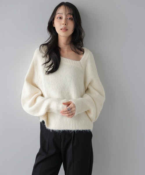 AMELY（エミリー）の「アシメネック ニットトップス/ショート丈/美デコルテ（ニット/セーター・レディース・アイボリー/グレー/モカ/ブラック・フリー）」の22枚目の写真