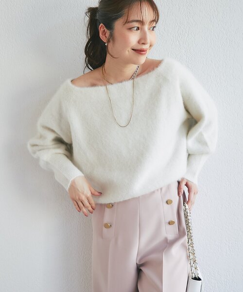La boutique BonBon(ラブティックボンボン)の「【9/13(日)予約開始!miki監修】ラメヘアリーウールカシミヤ混オフショルニット(ニット/セーター・レディース・モカ/ピンク/オフホワイト・FREE)」の1枚目の写真
