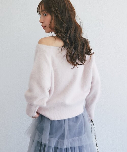 La boutique BonBon(ラブティックボンボン)の「【9/13(日)予約開始!miki監修】ラメヘアリーウールカシミヤ混オフショルニット(ニット/セーター・レディース・モカ/ピンク/オフホワイト・FREE)」の9枚目の写真