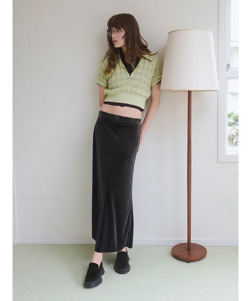PUMA(プーマ)の「【emmi×PUMA】VELOR NARROW SKIRT(スカート・レディース・ダークグレー・S/M)」の6枚目の写真