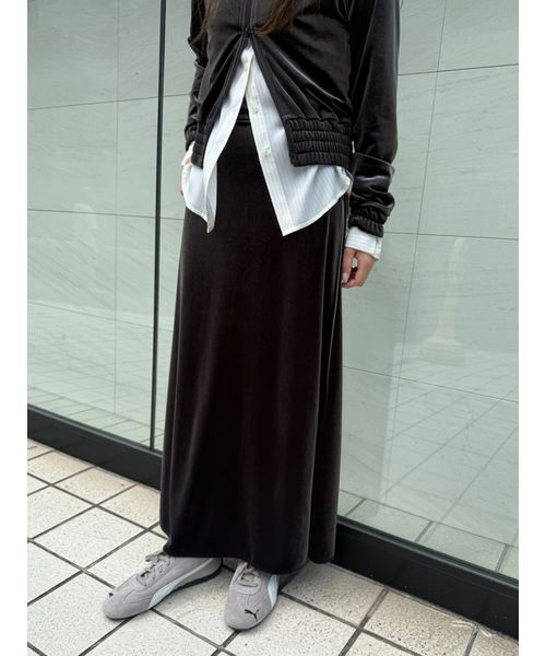 PUMA(プーマ)の「【emmi×PUMA】VELOR NARROW SKIRT(スカート・レディース・ダークグレー・S/M)」の9枚目の写真