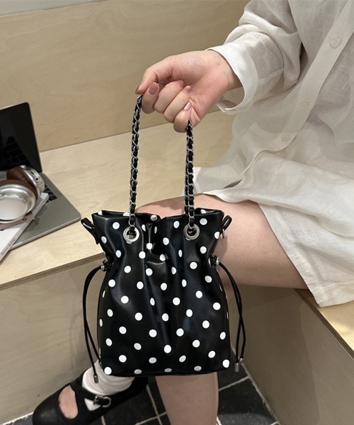 Miniministore(ミニミニストア)の「ドット柄 ショルダーバッグ バケツ型鞄(ショルダーバッグ・レディース・ホワイト/ピンク/ブラック・FREE)」の2枚目の写真