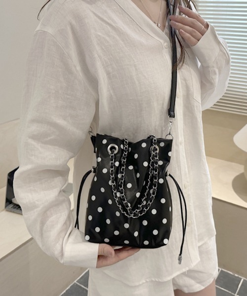 Miniministore(ミニミニストア)の「ドット柄 ショルダーバッグ バケツ型鞄(ショルダーバッグ・レディース・ホワイト/ピンク/ブラック・FREE)」の8枚目の写真