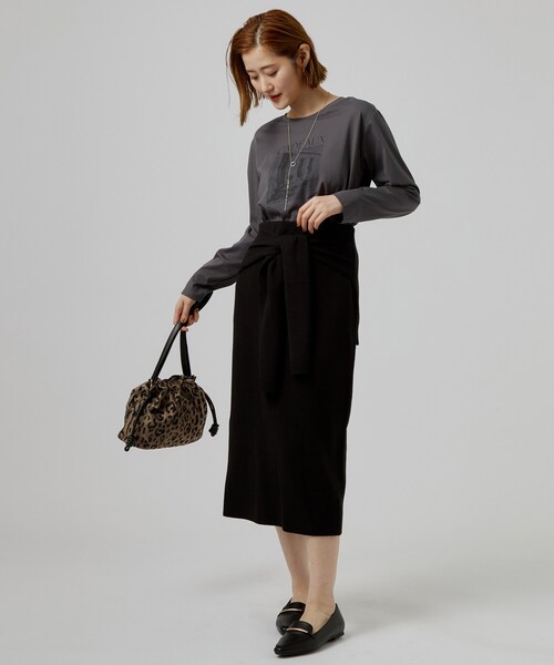grove(グローブ)の「【1枚着でも重ね着でも〇】大人カジュアル プリントアソートロンT(Tシャツ/カットソー・レディース・オフホワイト/ライトベージュ/ホワイト系6/グレー系その他4・02/03)」の19枚目の写真
