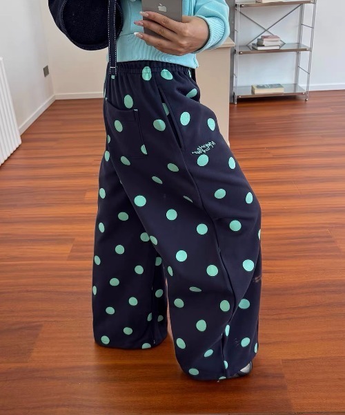 Lis ardent(リスアルダン)の「2026AW ワンポイント刺繍 ドット柄ワイドスウェットパンツ/イージーワイドパンツ(スウェットパンツ・レディース・ネイビー/グレー・M)」の15枚目の写真