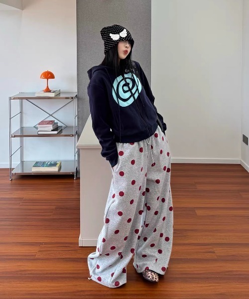 Lis ardent(リスアルダン)の「2026AW ワンポイント刺繍 ドット柄ワイドスウェットパンツ/イージーワイドパンツ(スウェットパンツ・レディース・ネイビー/グレー・M)」の13枚目の写真