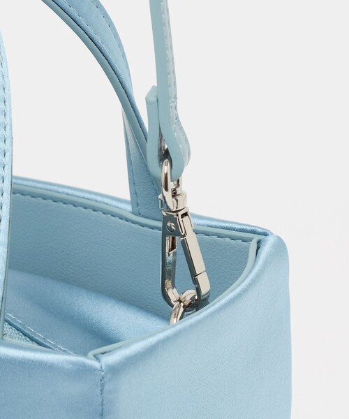 UNITED ARROWS(ユナイテッドアローズ)の「ビジュー キューブ ミニトートバッグ(トートバッグ・レディース・ブラック/ライトブルー・FREE)」の11枚目の写真