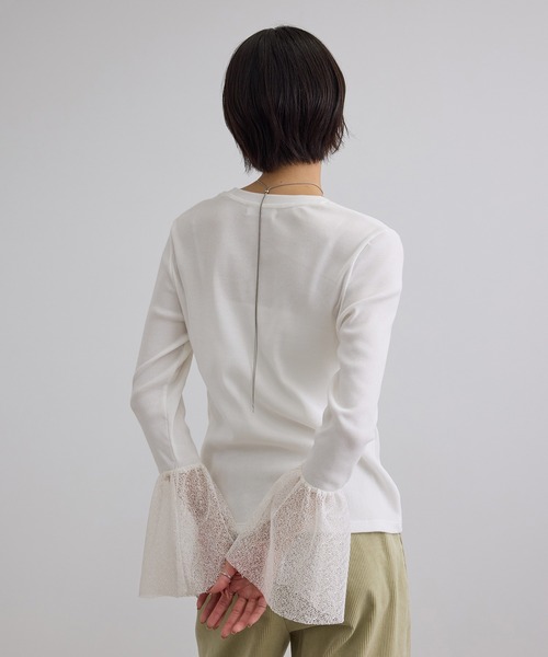SALON adam et rope'(サロン アダム エ ロペ)の「カフフレアミスティチュールロンT(Tシャツ/カットソー・レディース・ブラック/オフホワイト・FREE)」の8枚目の写真