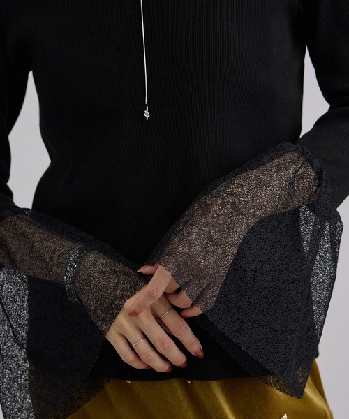 SALON adam et rope'(サロン アダム エ ロペ)の「カフフレアミスティチュールロンT(Tシャツ/カットソー・レディース・ブラック/オフホワイト・FREE)」の16枚目の写真