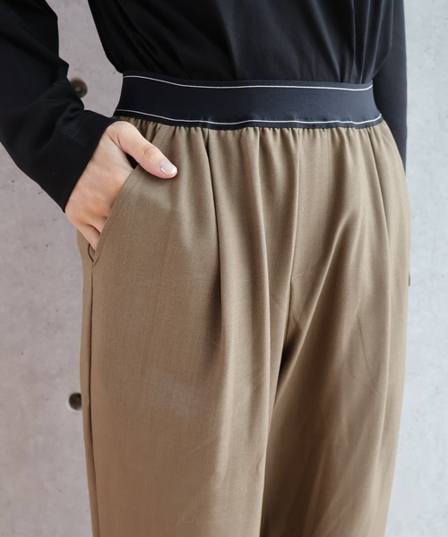 etre relie(エトレリー)の「ラインゴムワイドパンツ(その他パンツ・レディース・ブラック/チャコールグレー/ダークベージュ・SMALL/MEDIUM)」の4枚目の写真