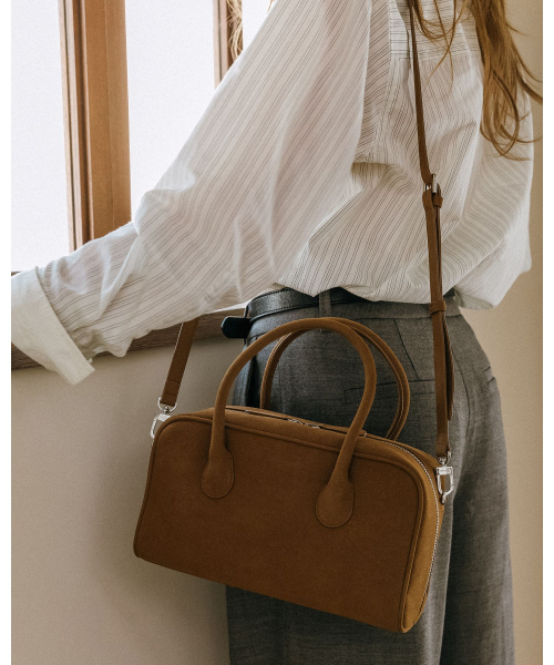 MARHEN.J(マルヘンジェイ)の「ララスモール (LARA SMALL SUEDE) 3-WAY ショルダーバッグ(ショルダーバッグ・レディース・ブラウン・FREE)」の4枚目の写真
