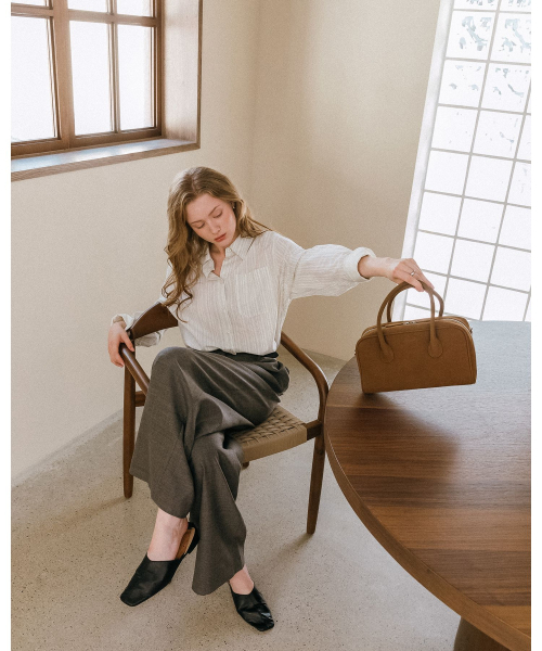MARHEN.J(マルヘンジェイ)の「ララスモール (LARA SMALL SUEDE) 3-WAY ショルダーバッグ(ショルダーバッグ・レディース・ブラウン・FREE)」の2枚目の写真