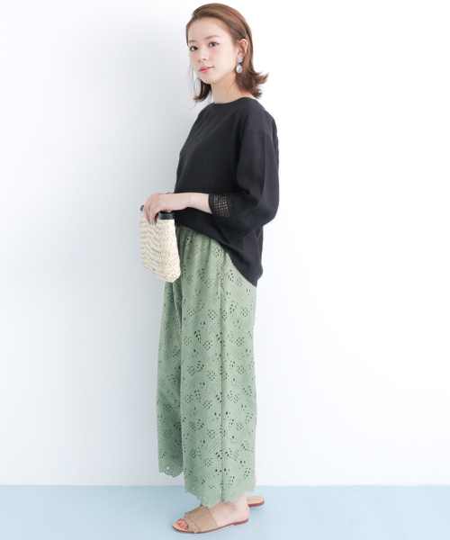 URBAN RESEARCH（アーバンリサーチ）の「UR 袖レースリネンブラウス（シャツ/ブラウス・レディース・ネイビー/サーモンピンク/オフホワイト・FREE）」の16枚目の写真