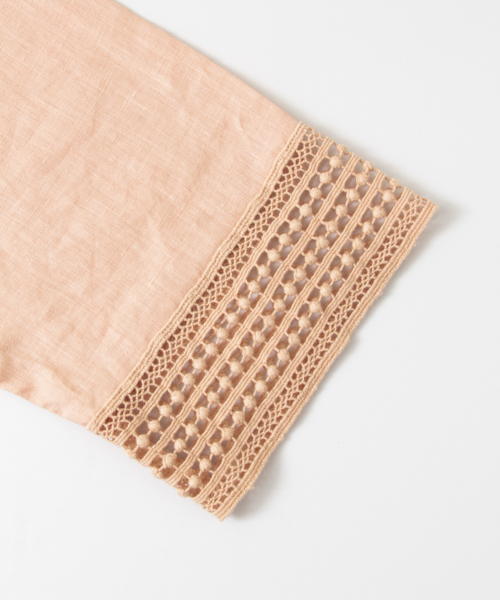 URBAN RESEARCH（アーバンリサーチ）の「UR 袖レースリネンブラウス（シャツ/ブラウス・レディース・ネイビー/サーモンピンク/オフホワイト・FREE）」の12枚目の写真