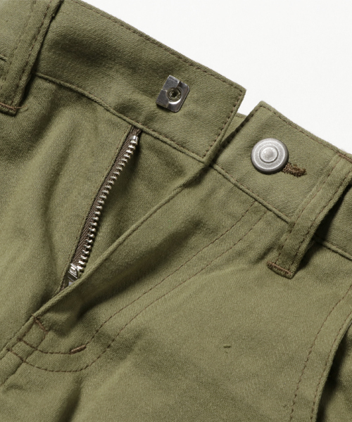 COMECHATTO&CLOSET（カムチャットアンドクロゼット）の「バックボアカモテーパードアンクルクロップパンツ（その他パンツ・キッズ・カーキ/アイボリー/ネイビー・90/100/120/110/130）」の11枚目の写真