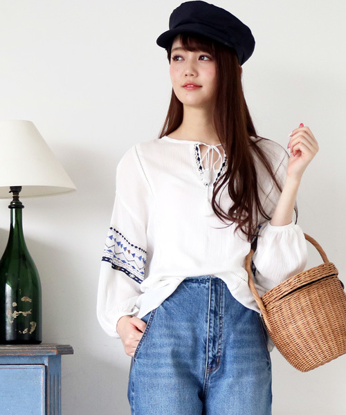 N.(N. Natural Beauty Basic)(エヌエヌナチュラルビューティーベーシック)の「【追加生産】エスニックエンブロイダリーブラウス(シャツ/ブラウス・レディース・ホワイト/ブラック・MEDIUM)」の11枚目の写真